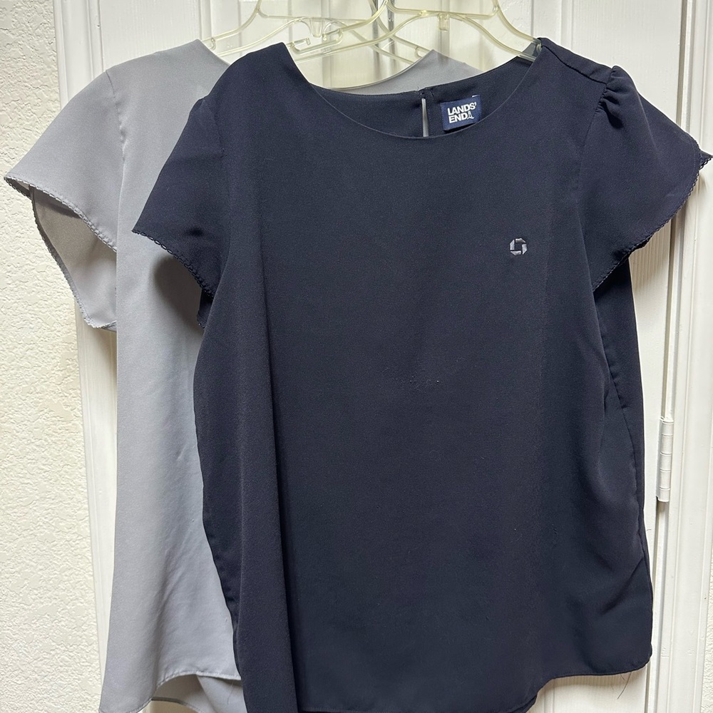 2 CHASE BANK Lands' End Black Short Sleeve Blouse